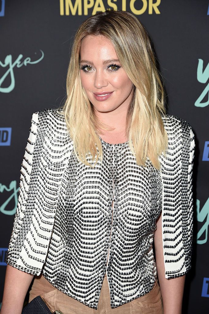 Hilary Duff Call Out Haters On Twitter Followers Criticize ‘younger Star For Kissing Son Luca