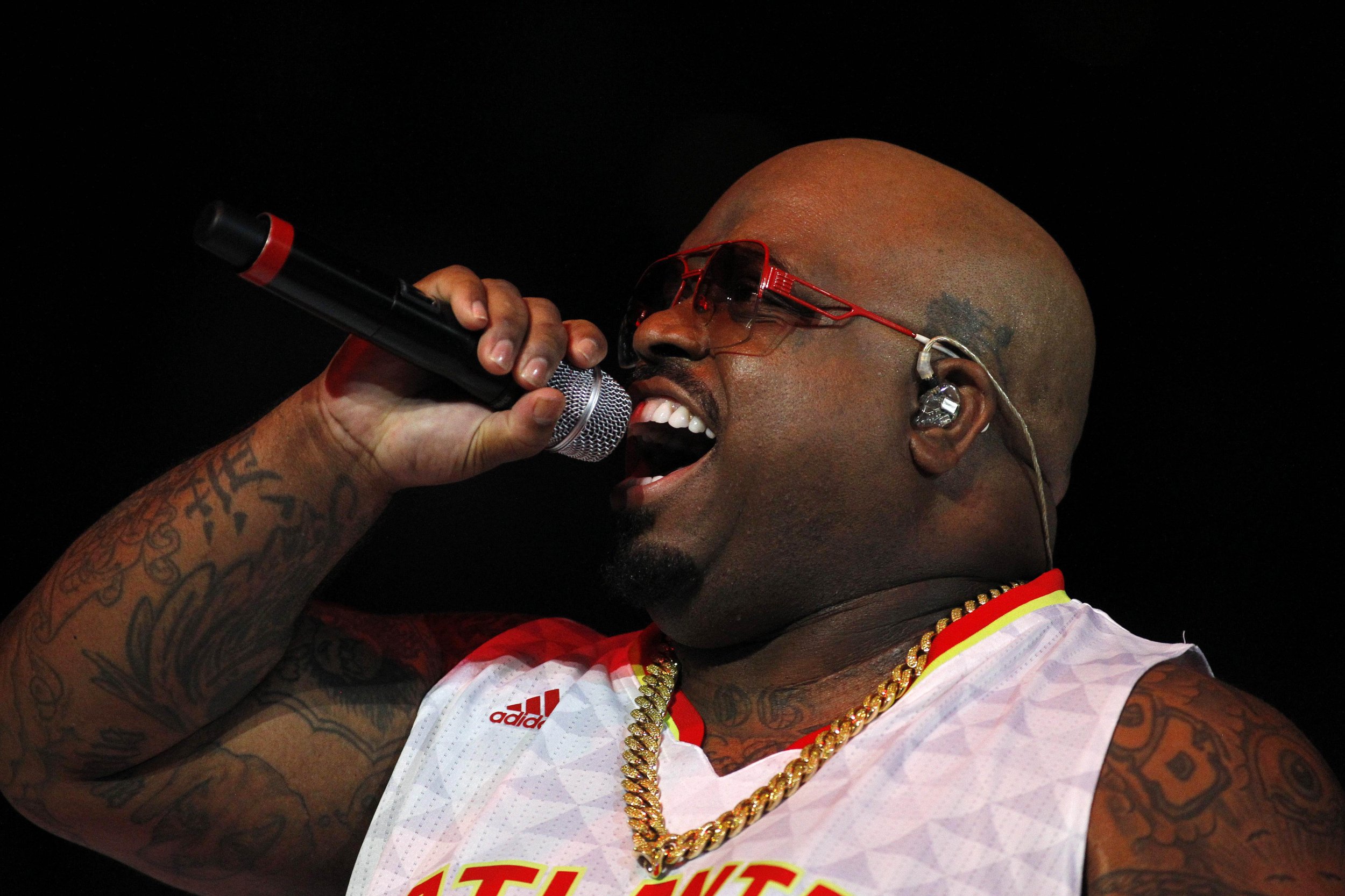 What Happened To CeeLo Green? Singer Responds After Video Shows Phone ...