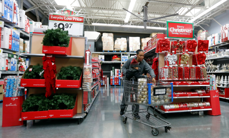 Walmart and other major retailers are closing early on Christmas Eve.