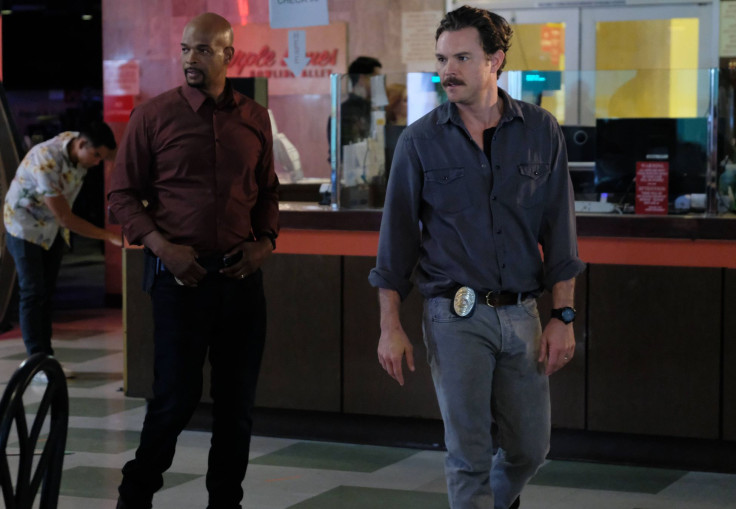 Damon Wayans as Murtaugh, Clayne Crawford as Riggs