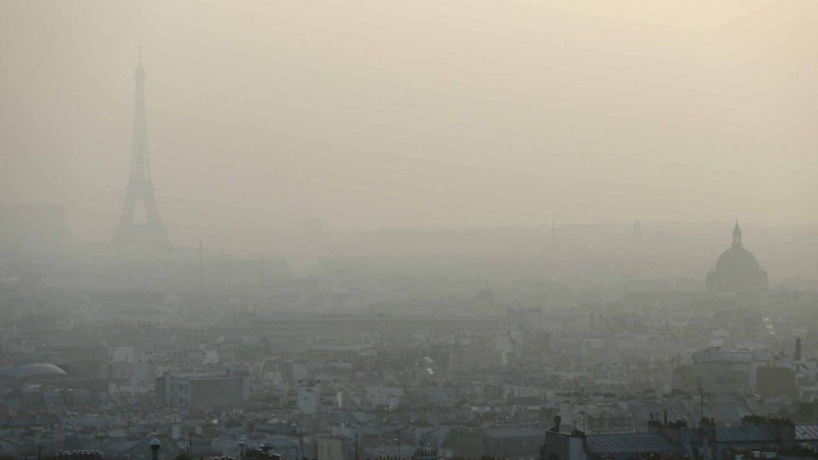 Pollution hanging over Paris