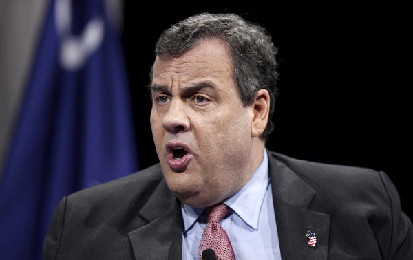 Twitter Reacts To Chris Christie Sunbathing On Beach He Closed To Public Ibtimes