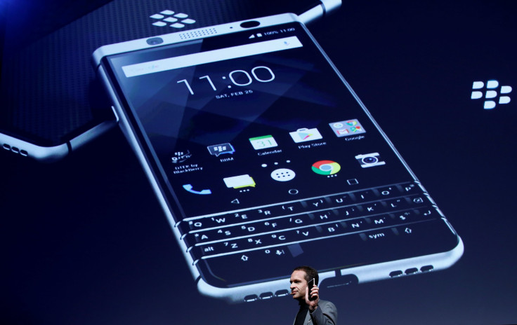 BlackBerry Priv vs BlackBerry KEYone
