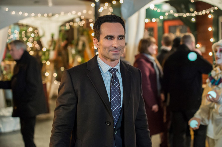 Nestor Carbonell as Alex