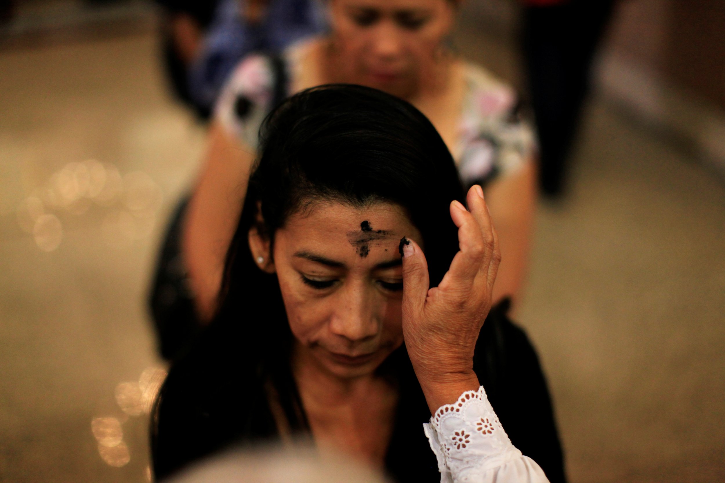 Ash Wednesday 2021 Meaning Why Do People Have A Cross On Their