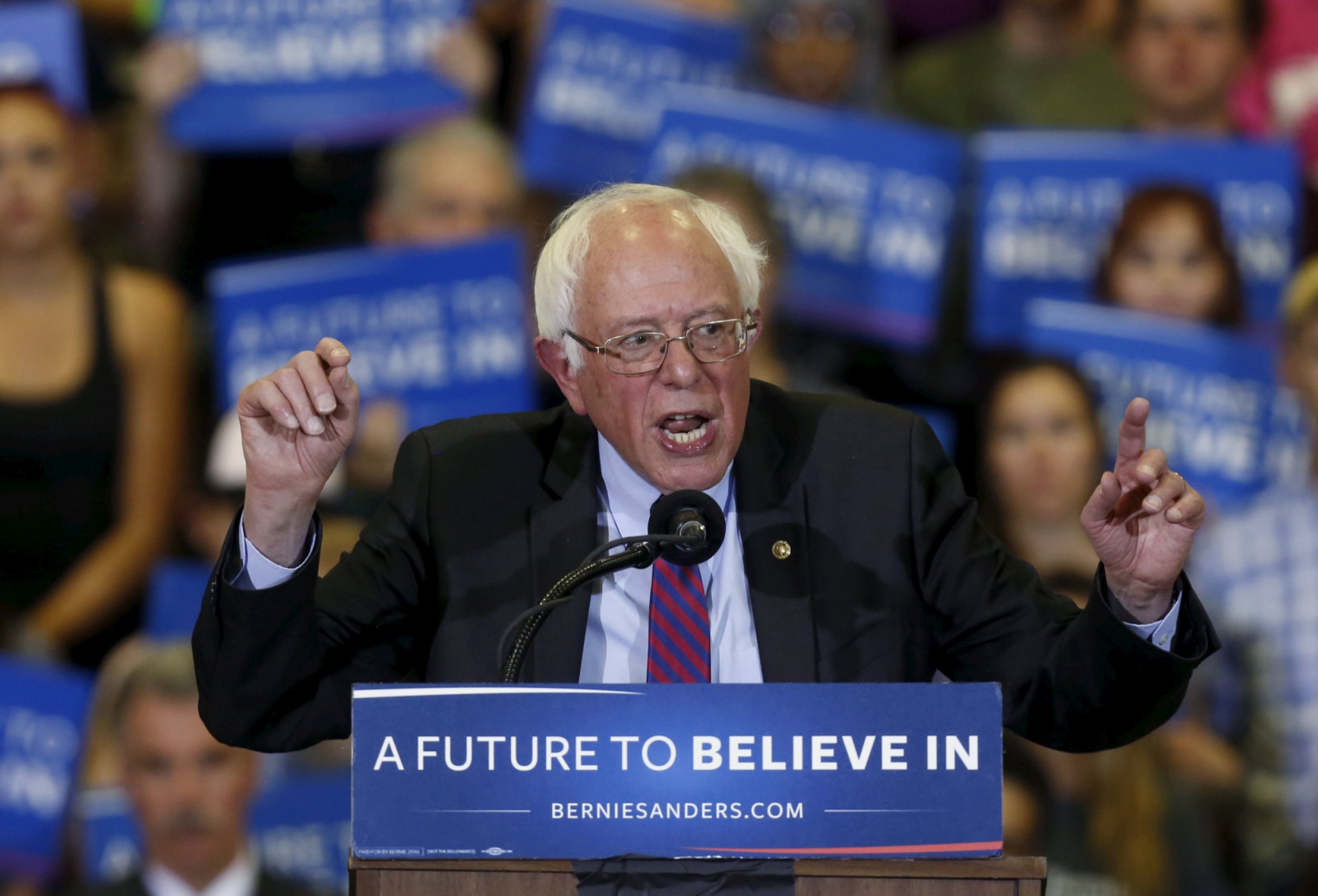 Sanders Celebrates Wins In Alaska And Washington State