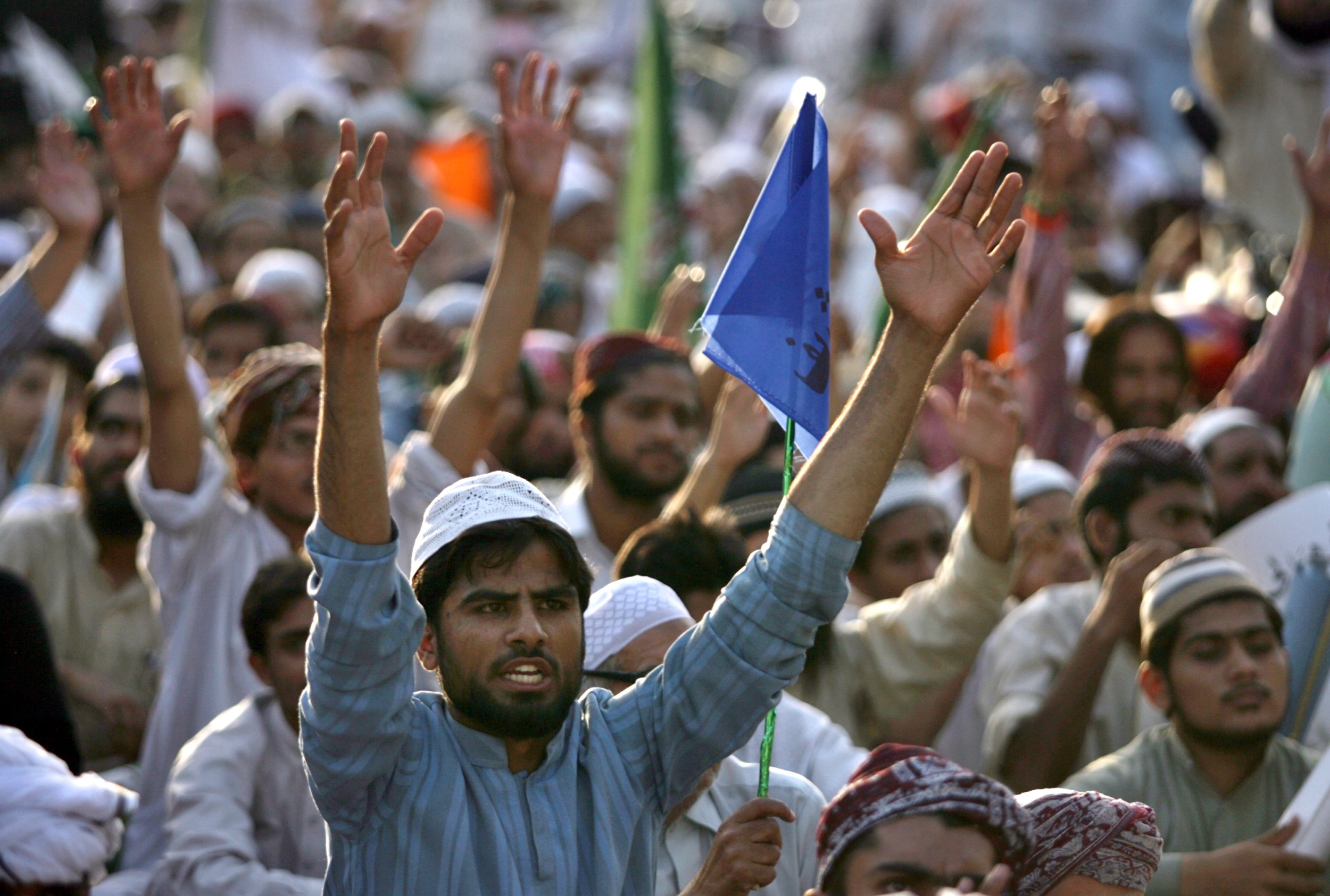 Pakistan May Ban Facebook, Other Social Media, For Blasphemy ...