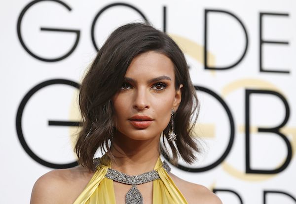 Emily Ratajkowski Flaunts Flawless Figure In Racy Pictures Ibtimes 