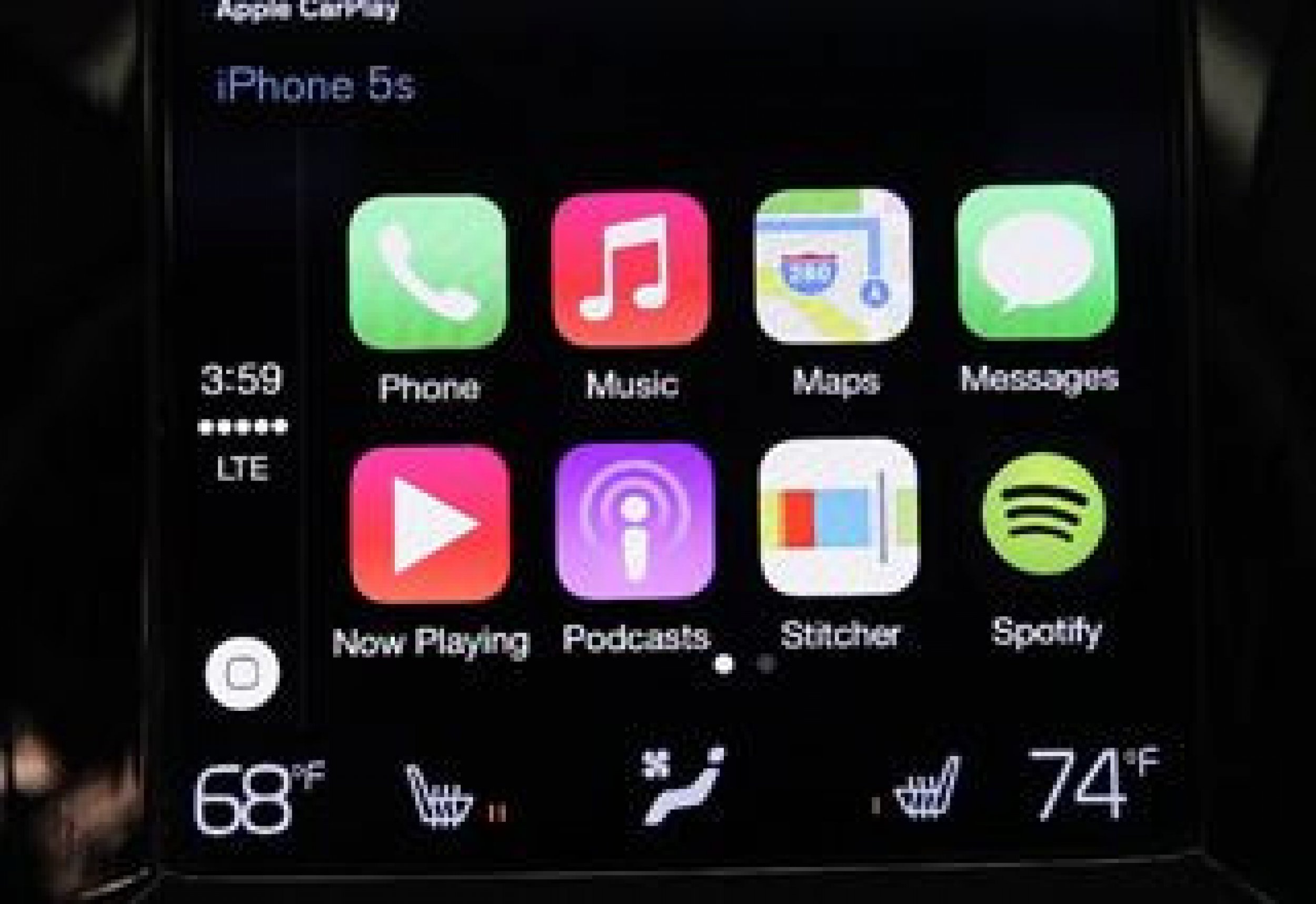 Apple CarPlay Hands On At New York Auto Show