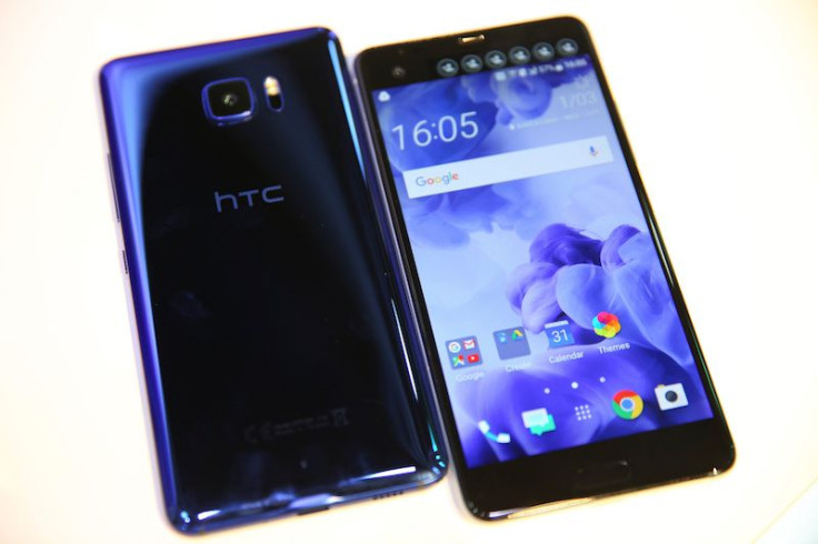 HTC U