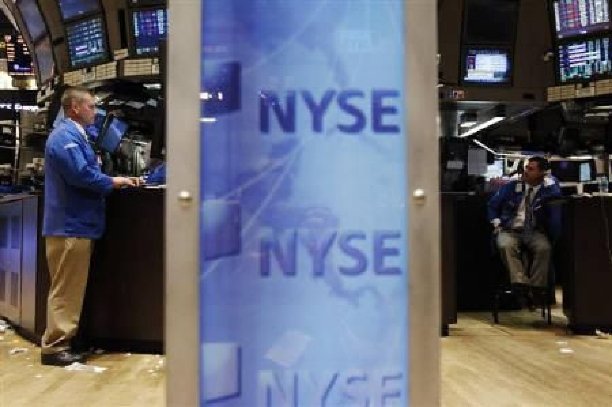 Wall Street Edges Higher Ahead Of Fed Meeting