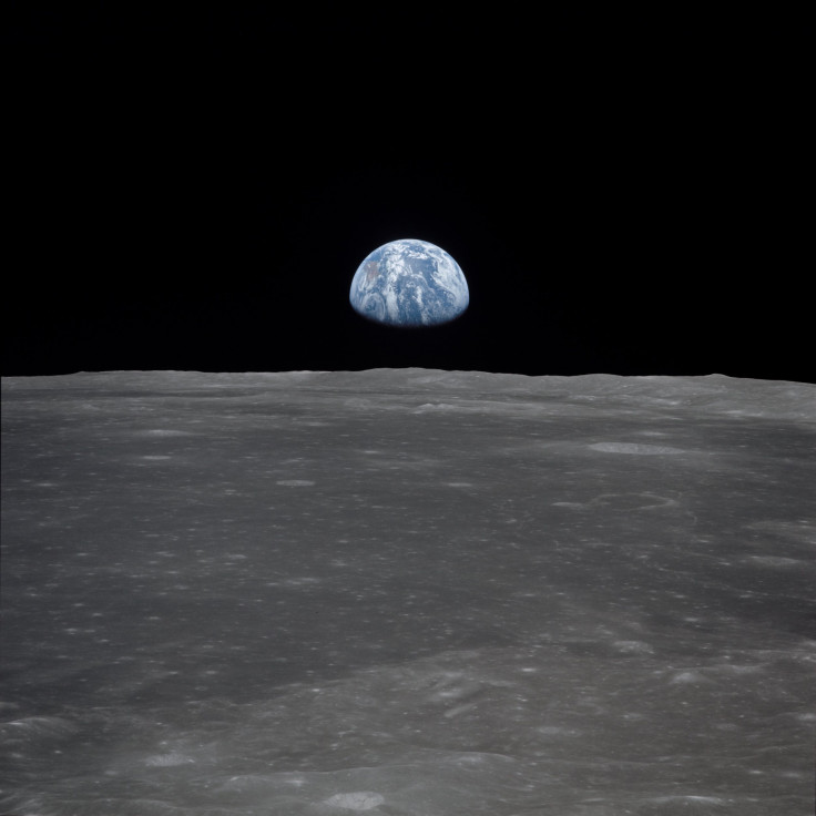 apollo 11 earth