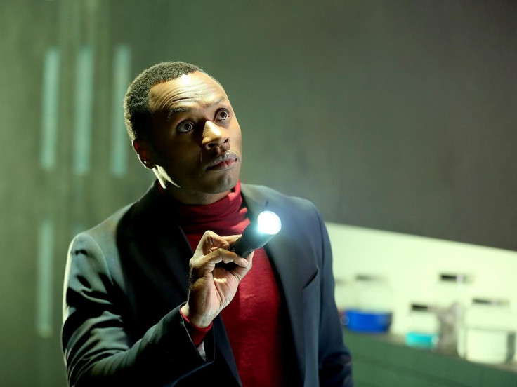 Malcolm Goodwin as Clive