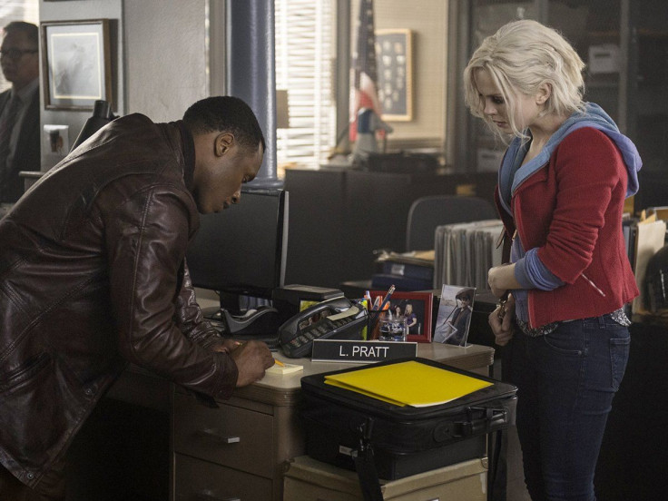 Malcolm Goodwin as Clive, Rose McIver as Liv
