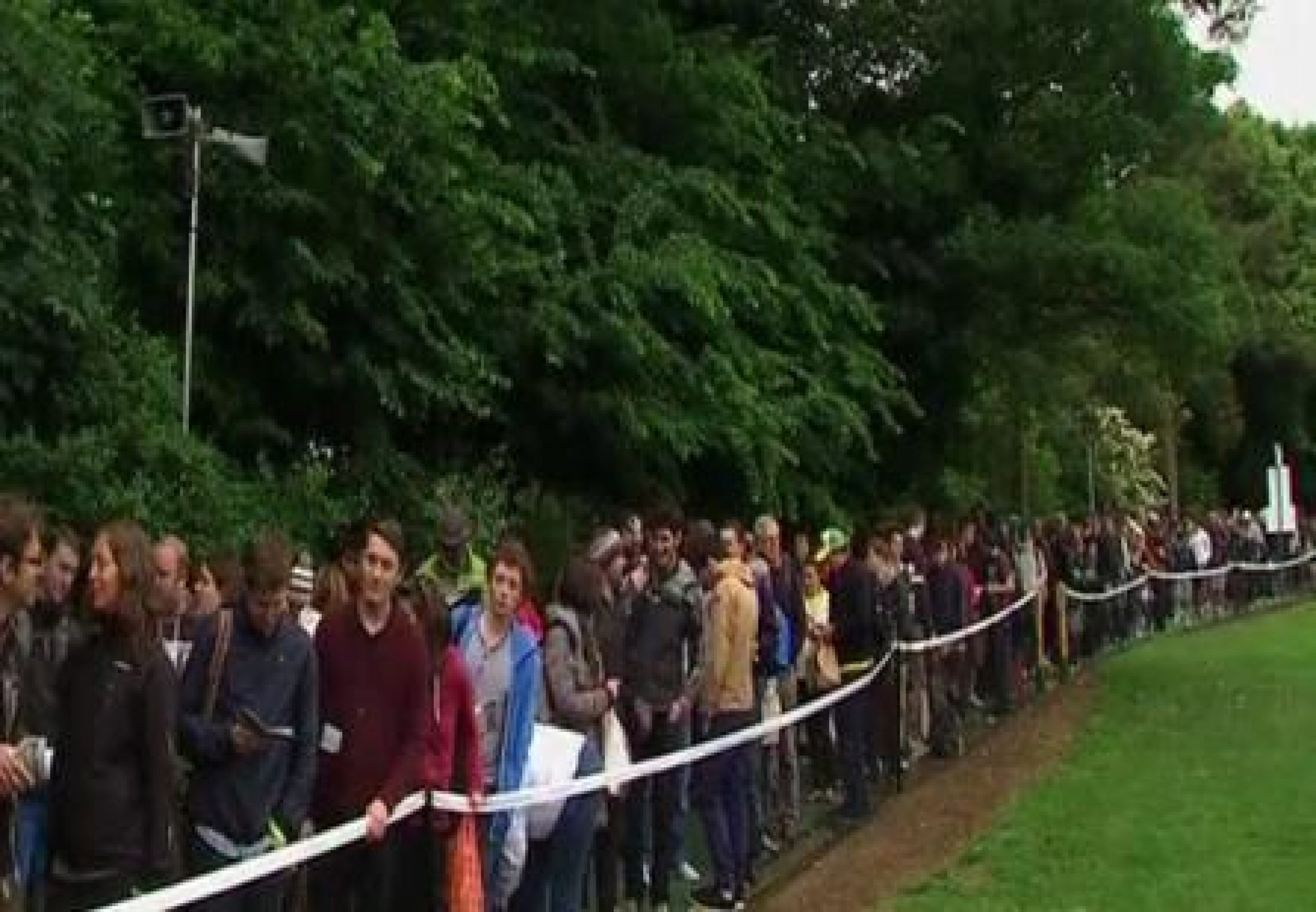 Record Crowd Lines Up For Day One At Wimbledon