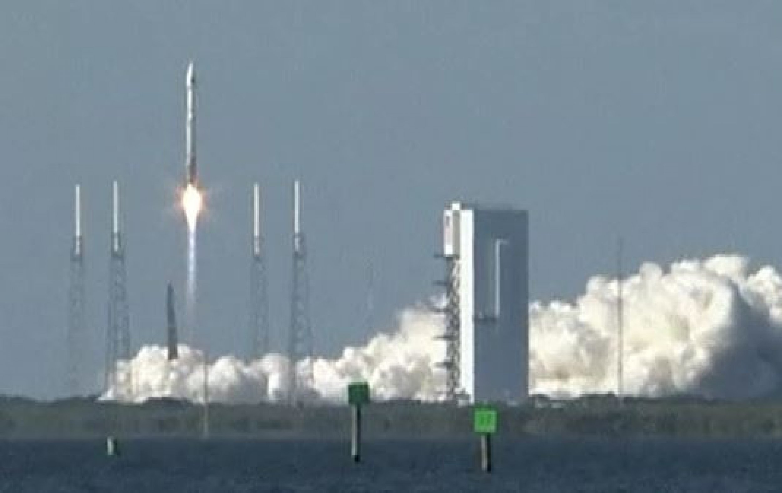 United Launch Alliance Atlas 5 Rocket Launches GPS Satellite Into Orbit