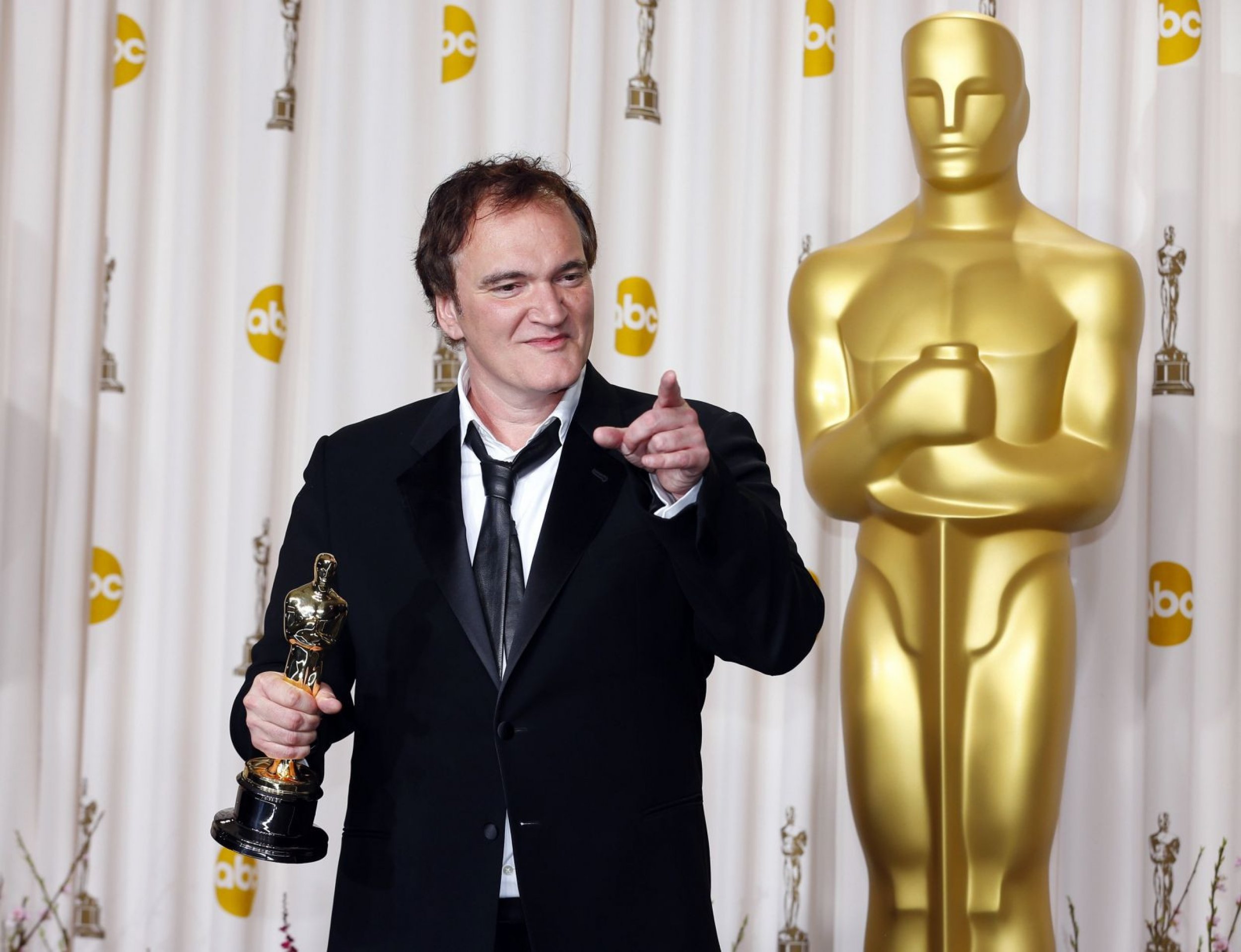 Ang Lee, Tarantino Waltz, Talk Oscar Wins Backstage 
