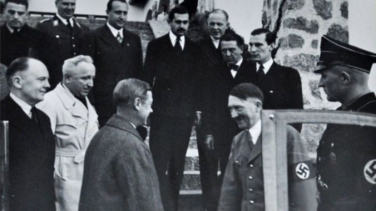 Duke of Windsor meets Hitler