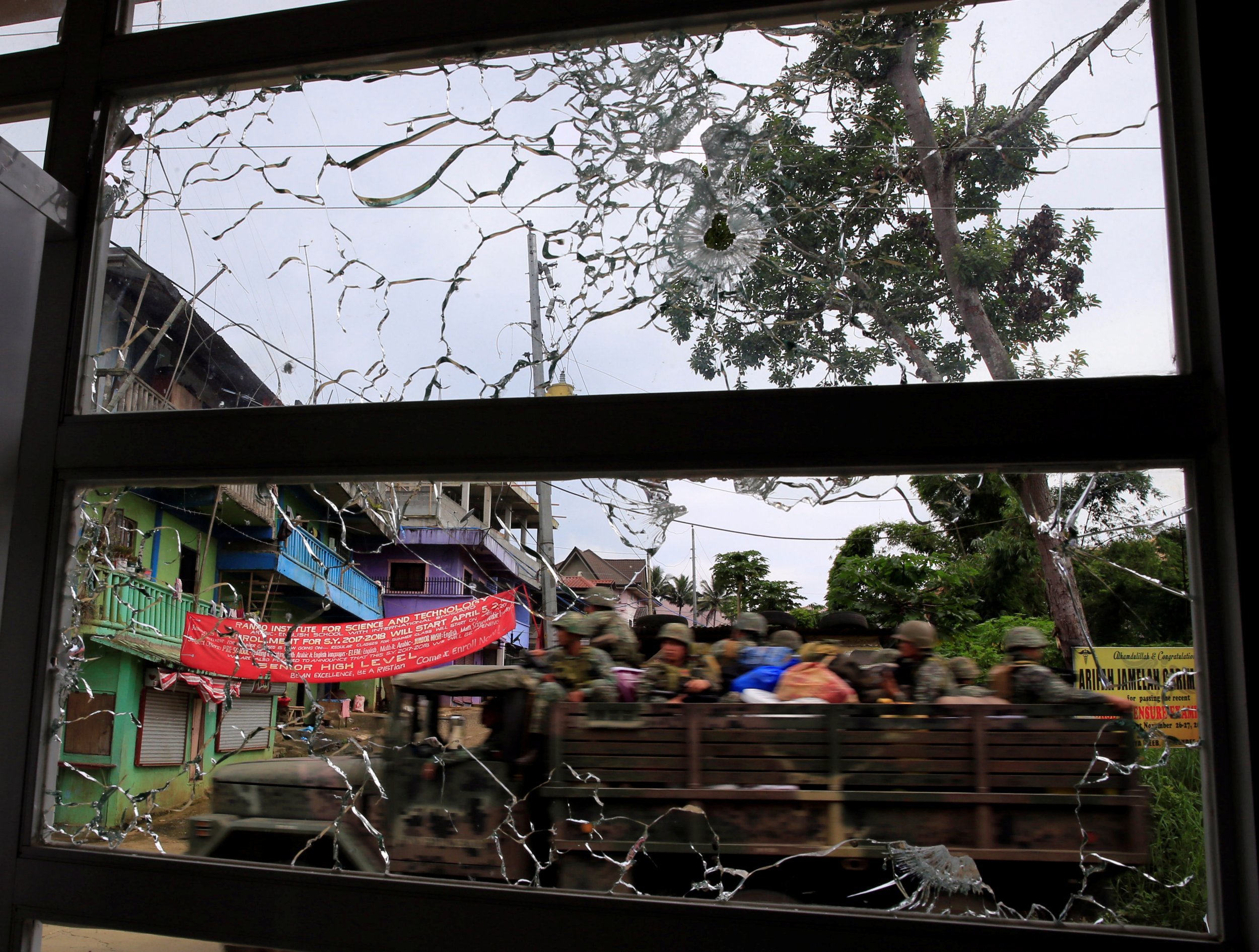 What’s Happening In The Philippines? ISIS Militants Continue Siege ...