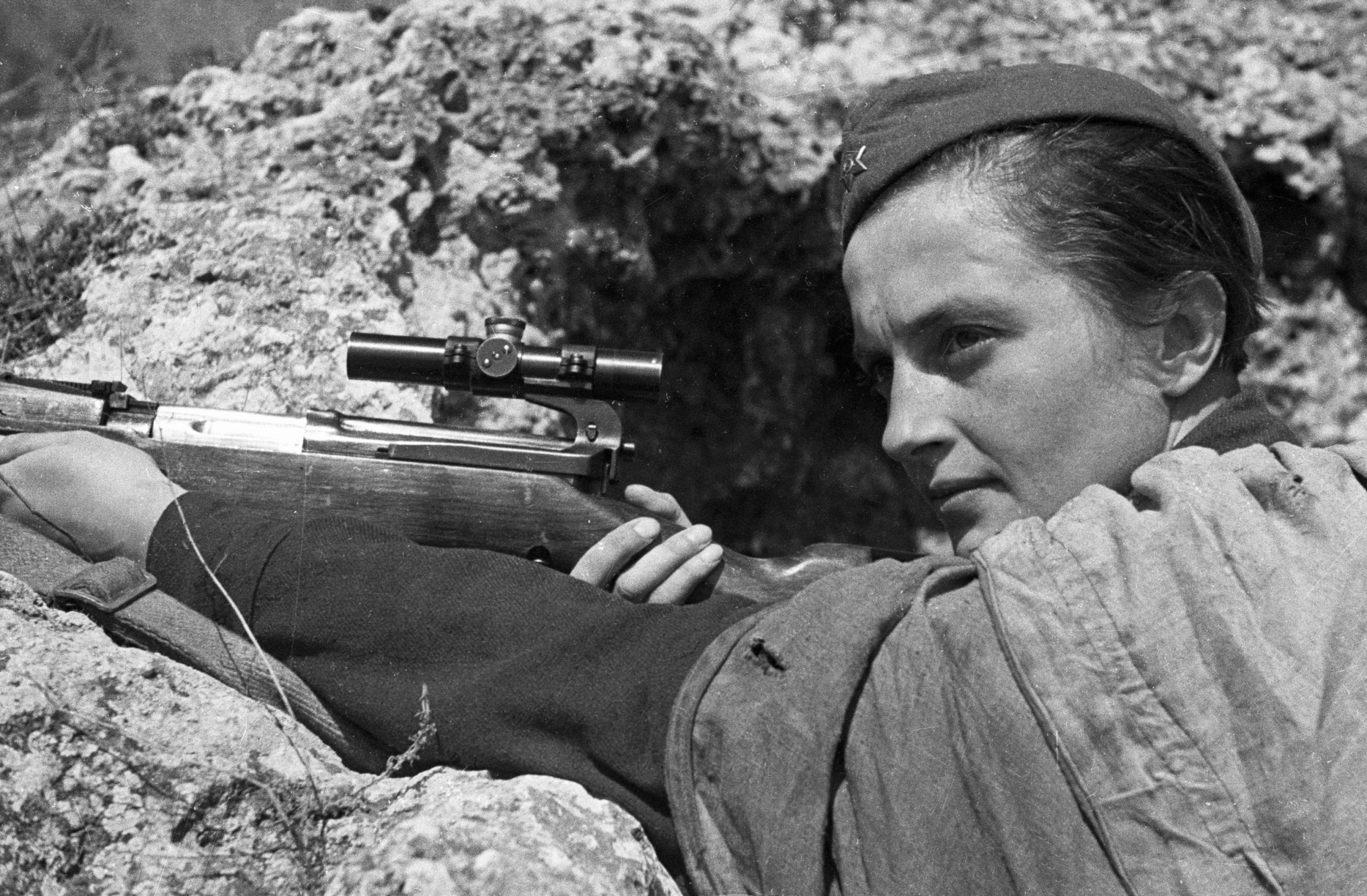 Are There Female Snipers? 'Lady Death' And Other Female Snipers | IBTimes