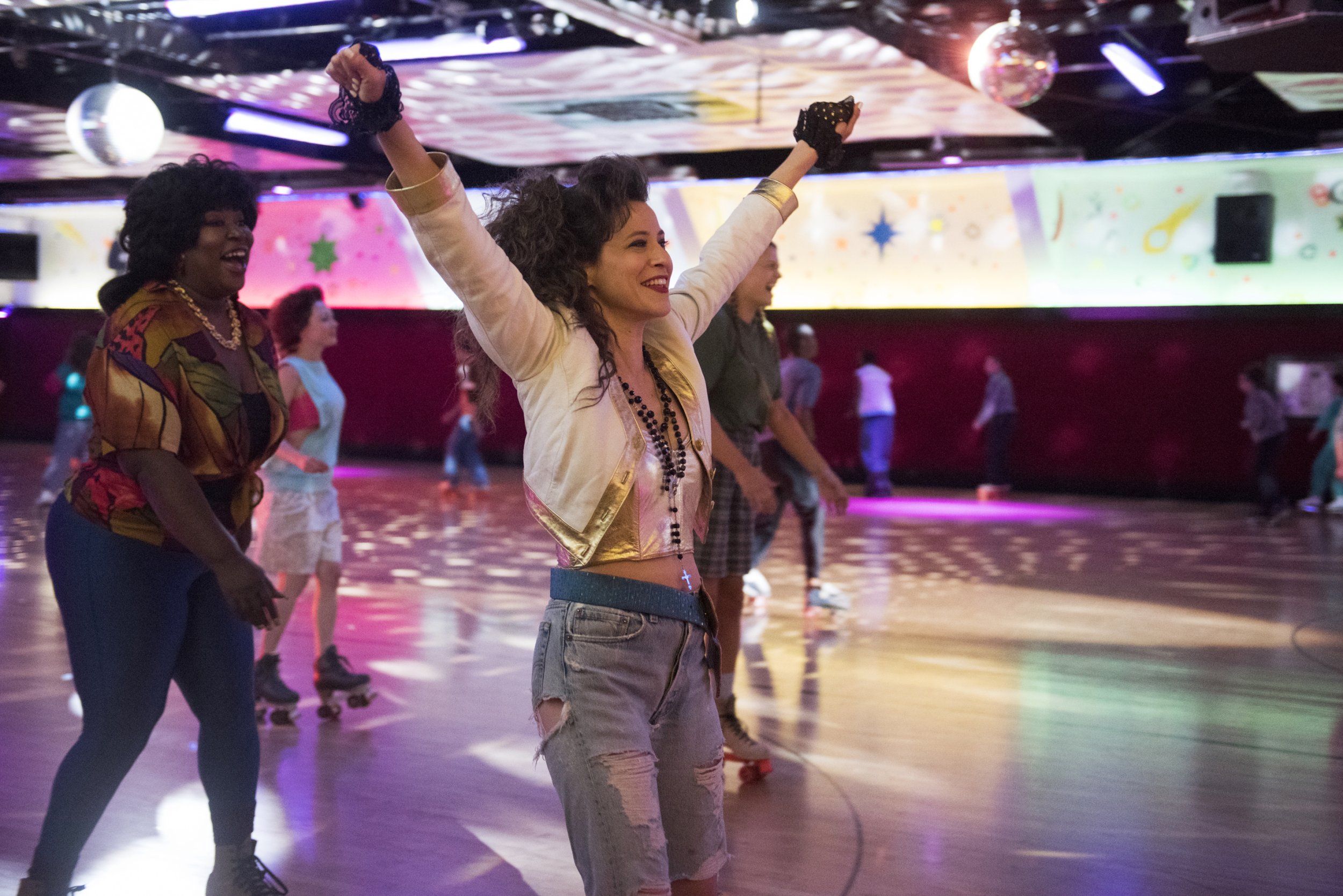 ‘Glow’ Star Jackie Tohn Reveals How Wrestling Empowered Her, Her Co-Stars