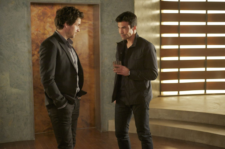 Santiago Cabrera as Darius, Ian Anthony Dale as Harris