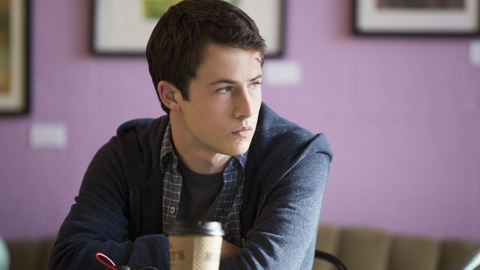 Dylan Minnette's Blue Hair in 13 Reasons Why - wide 7