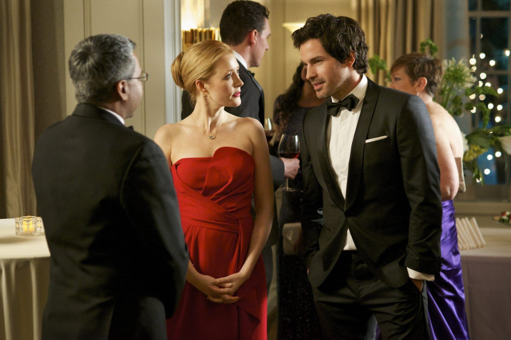 Jennifer Finnigan as Grace, Santiago Cabrera as Darius