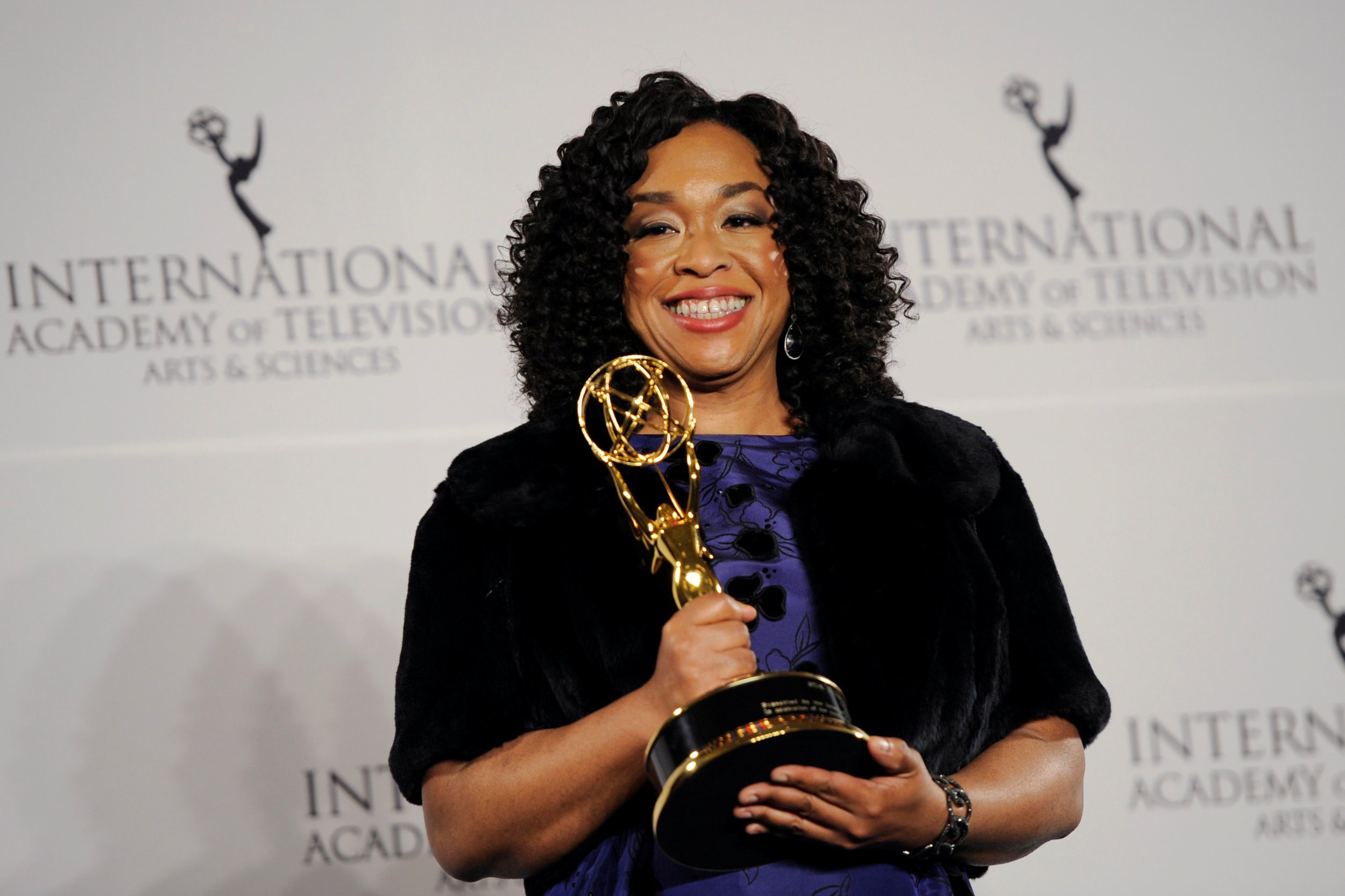 How Much Is Shonda Rhimes’ Netflix Deal Worth? | IBTimes