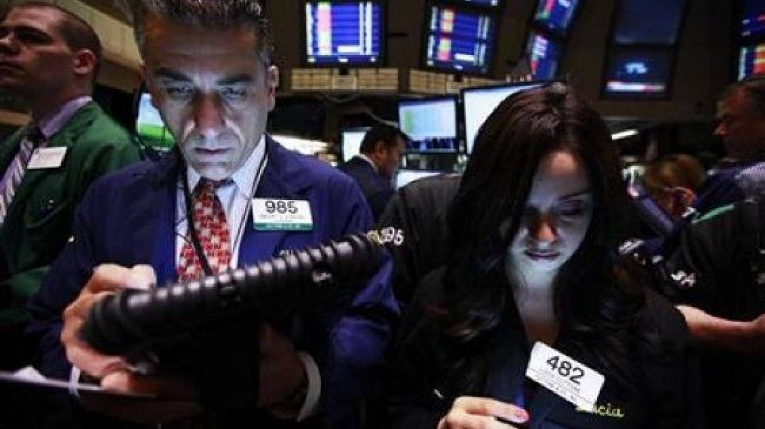 DJIA Wall Street Tumbles On Eurozone Uncertainty