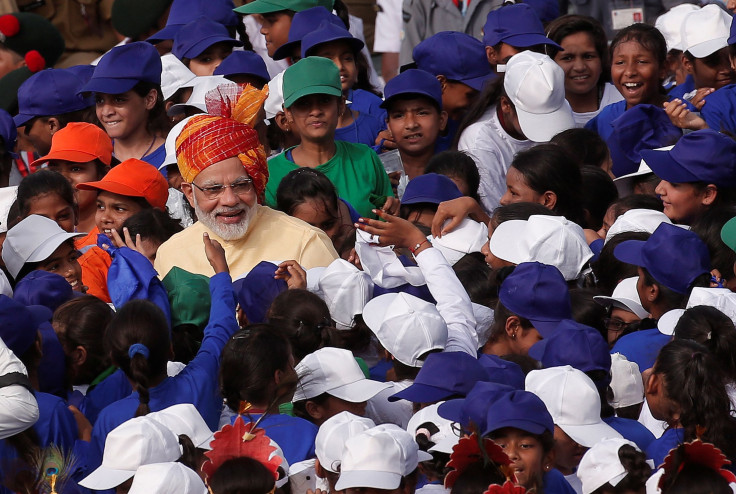 PM Modi with children