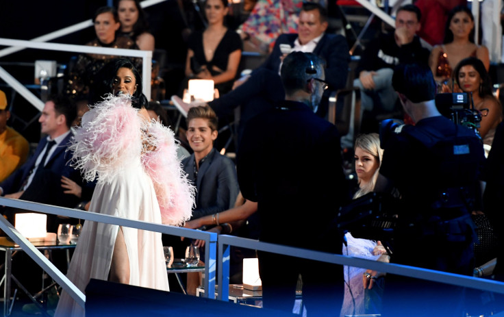 cardi b vmas