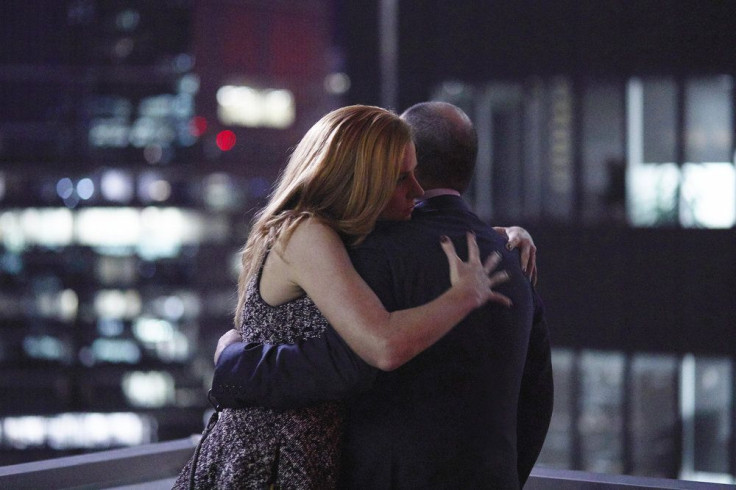 Sarah Rafferty as Donna, Rick Hoffman as Louis