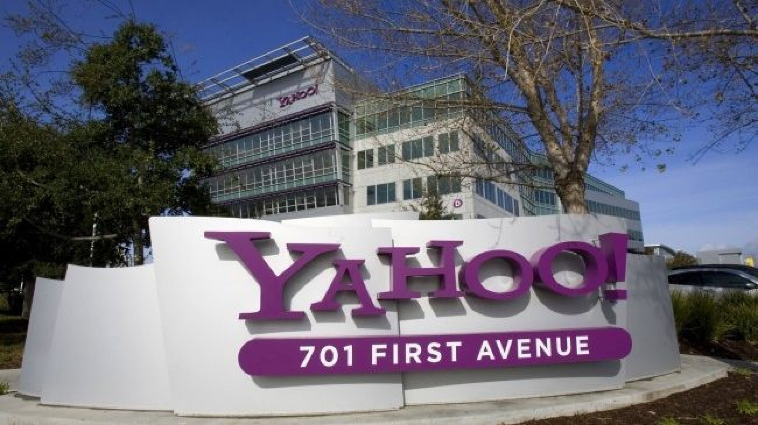 Yahoo Shares Rise After Suing Facebook On Patent Use