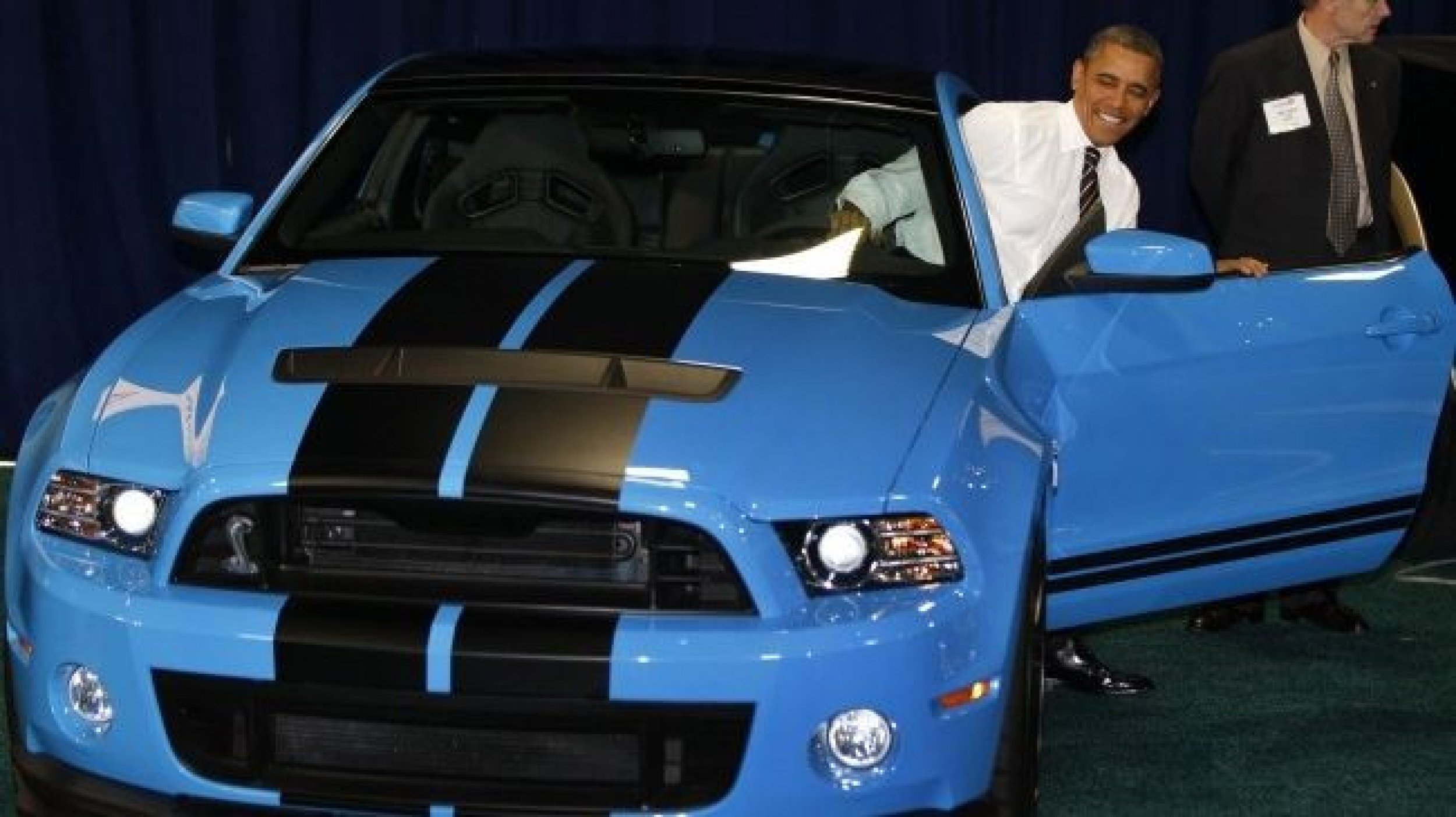 Obama, at Auto Show, Pokes Romney on Let Detroit Go Bankrupt Bailout Stance
