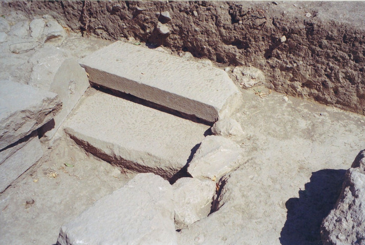 temple-artemis-steps