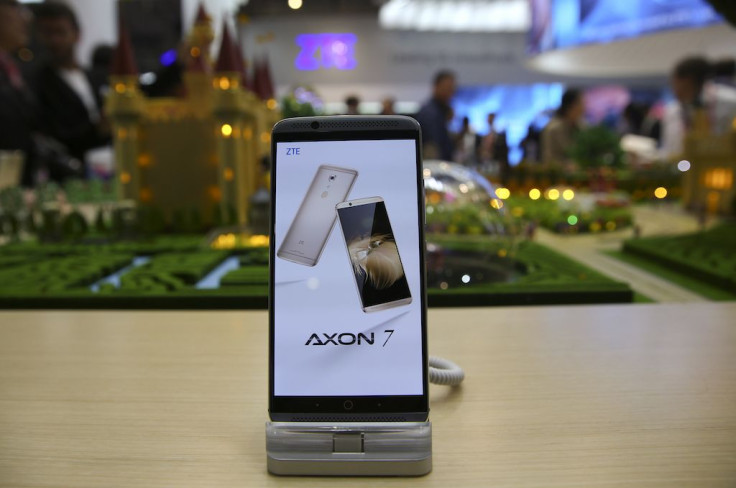 ZTE Axon