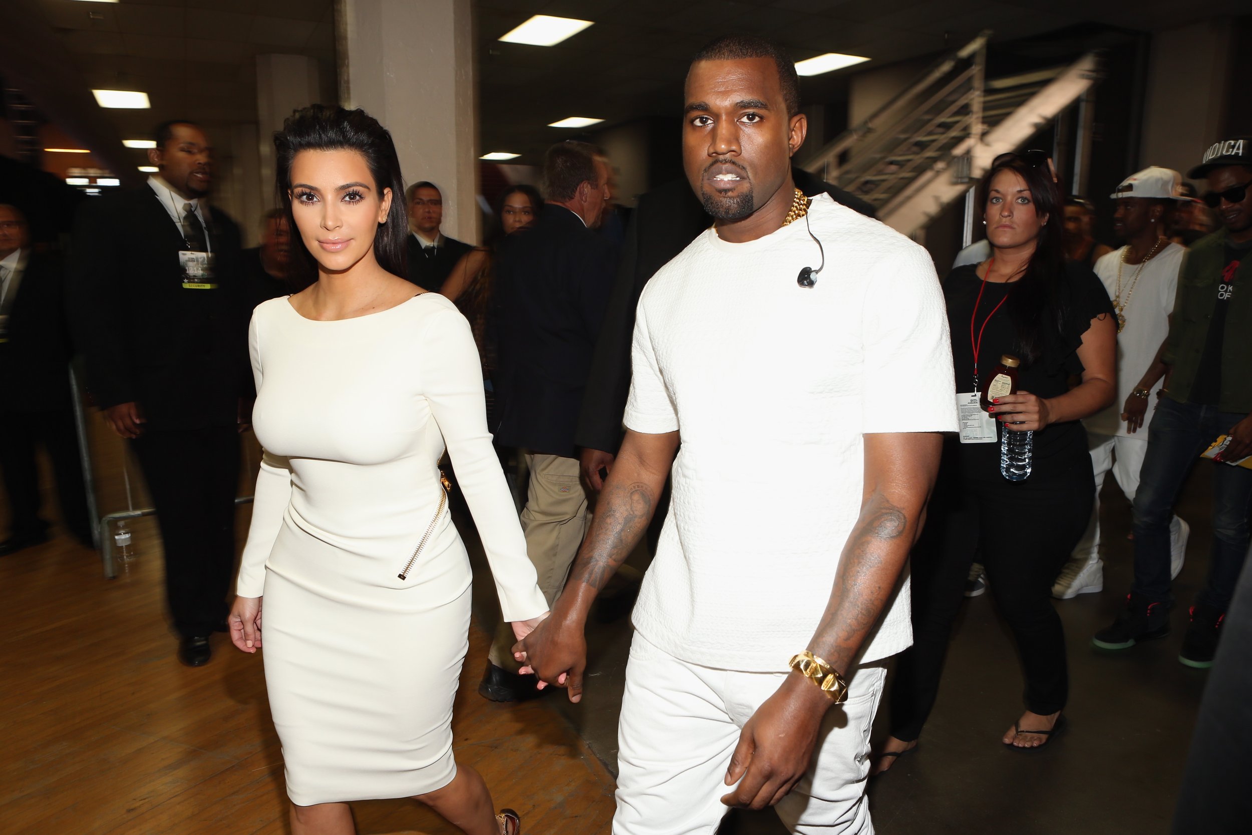 Kim Kardashian, Kanye West Cars Ransacked By Robbers Before 'KUWTK ...