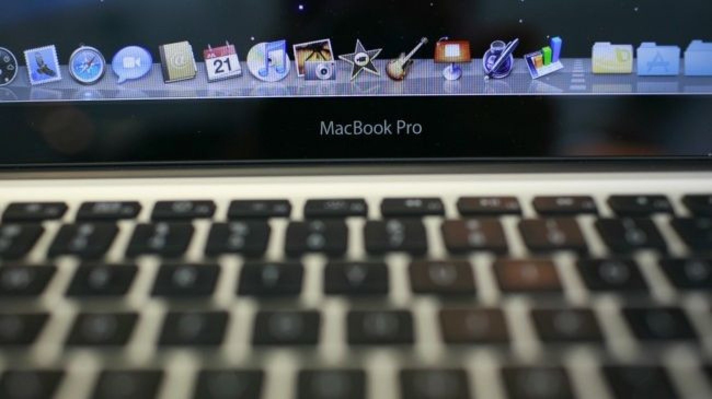 Apple May Announce Release of New Macbooks, and OS X Lion as Early as Today