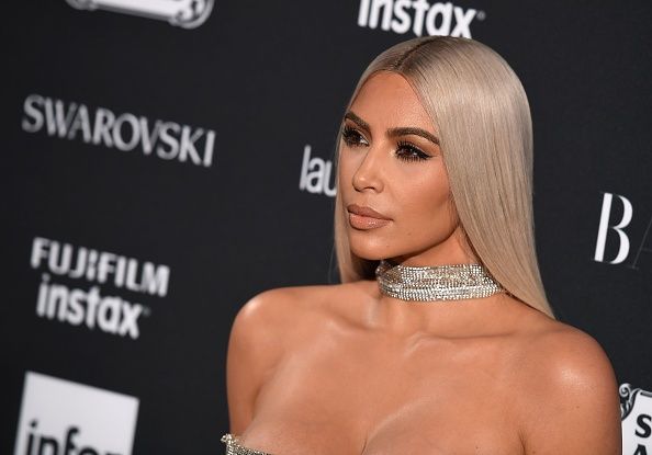 Kim Kardashian Explains Why She S Obsessed With Wearing Girdle Post Pregnancies Ibtimes
