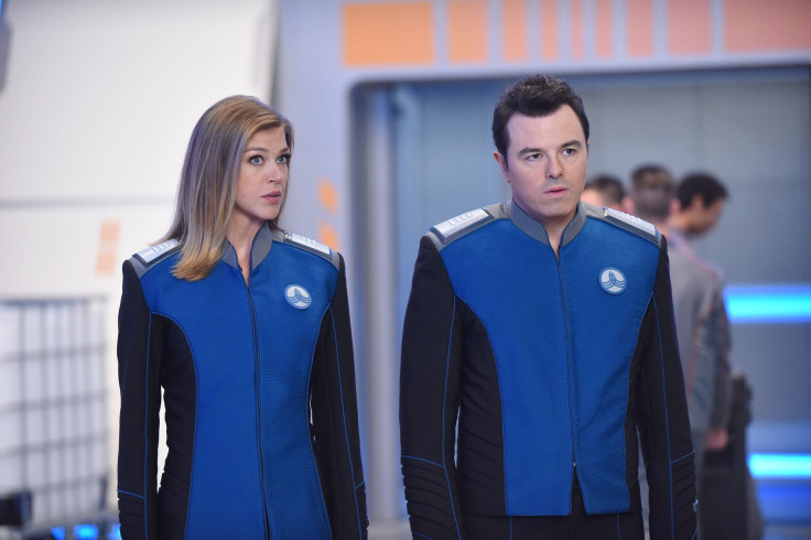 Adrianne Palicki as Kelly, Seth MacFarlane as Ed