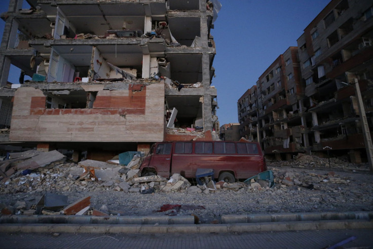 Kurdistan earthquake fallen building 