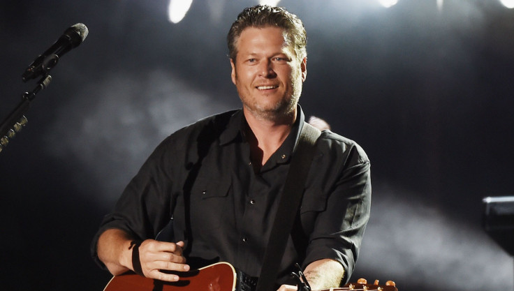 blake shelton people mag tweets