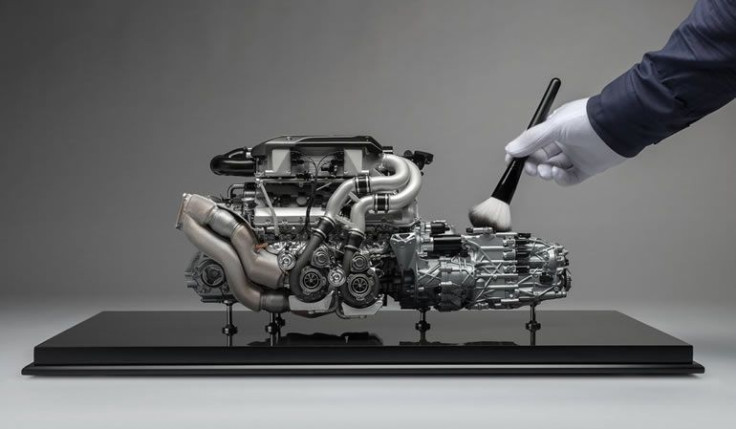 Bugatti Chiron engine