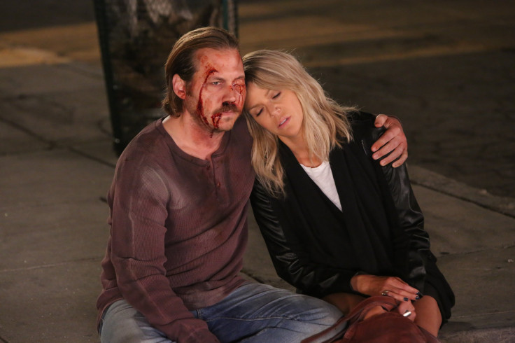 Scott MacArthur as Jimmy, Kaitlin Olson as Mickey