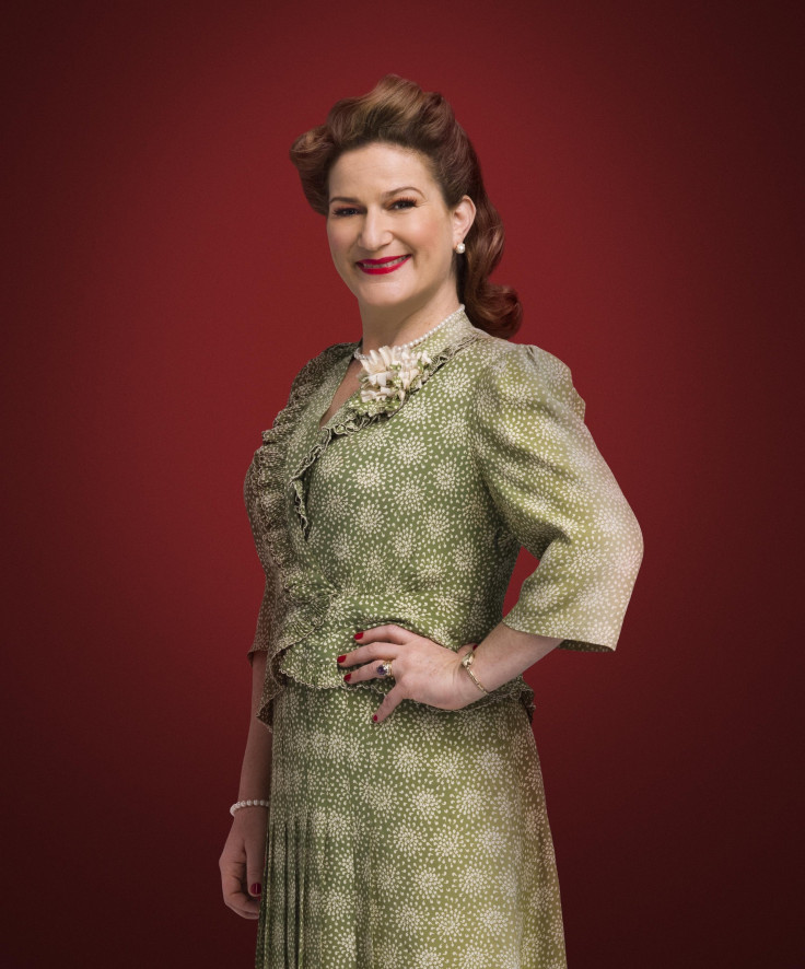 ANA GASTEYER