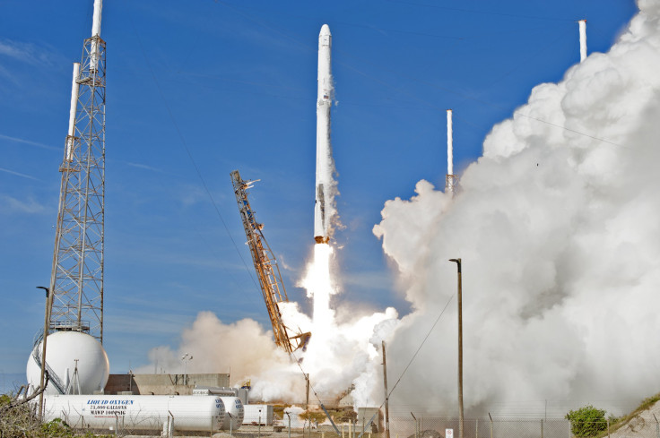 spacex launch from ksc 40