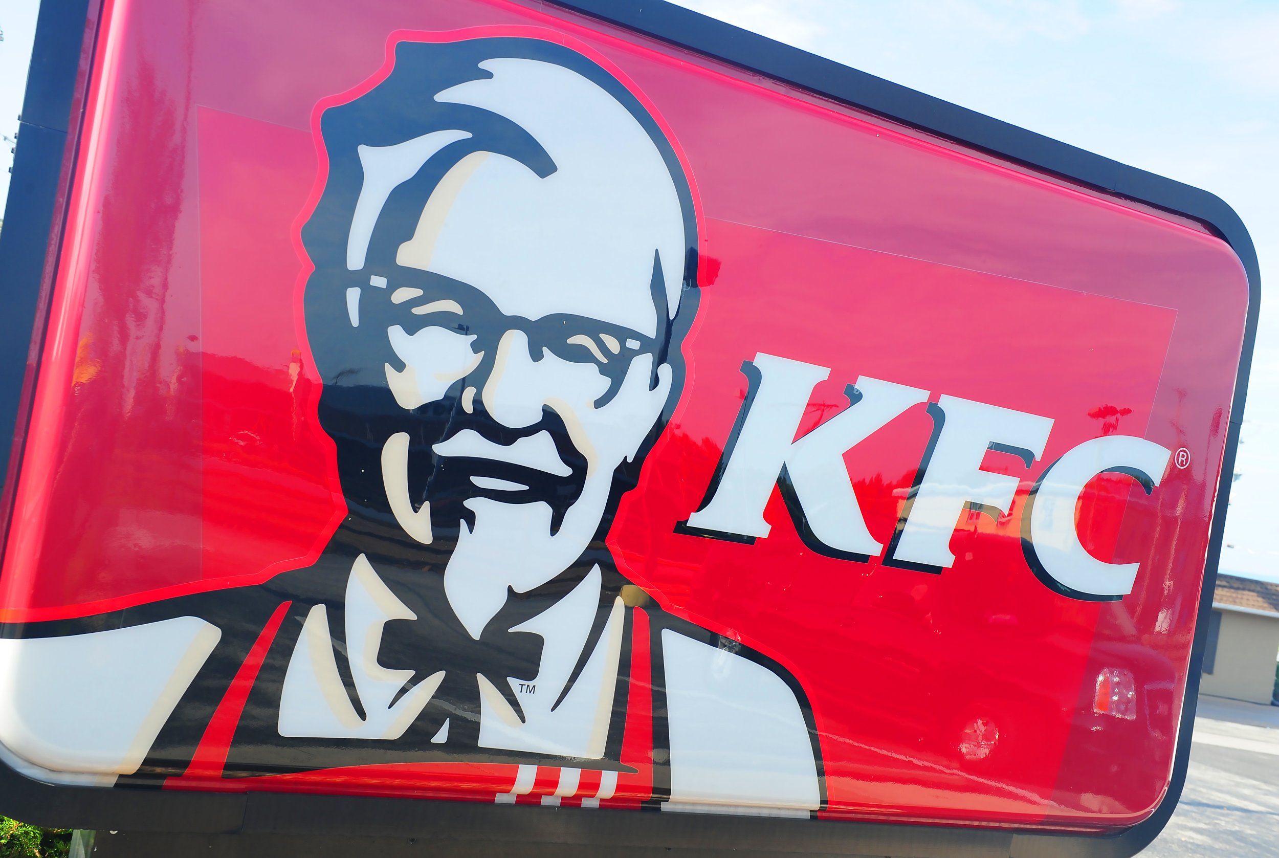 can-you-buy-food-with-bitcoin-kfc-canada-offers-fried-chicken-for