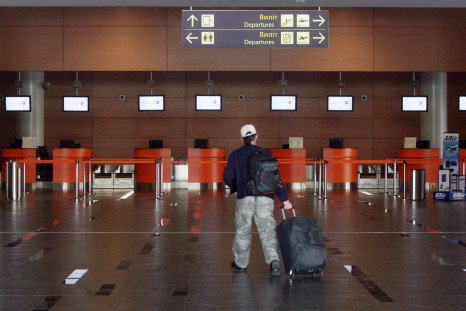 man booted from flights for wearing too many clothes 