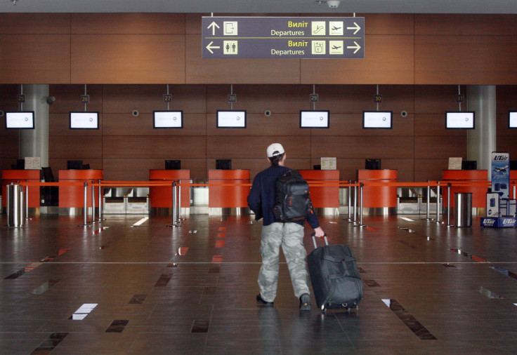 man booted from flights for wearing too many clothes 